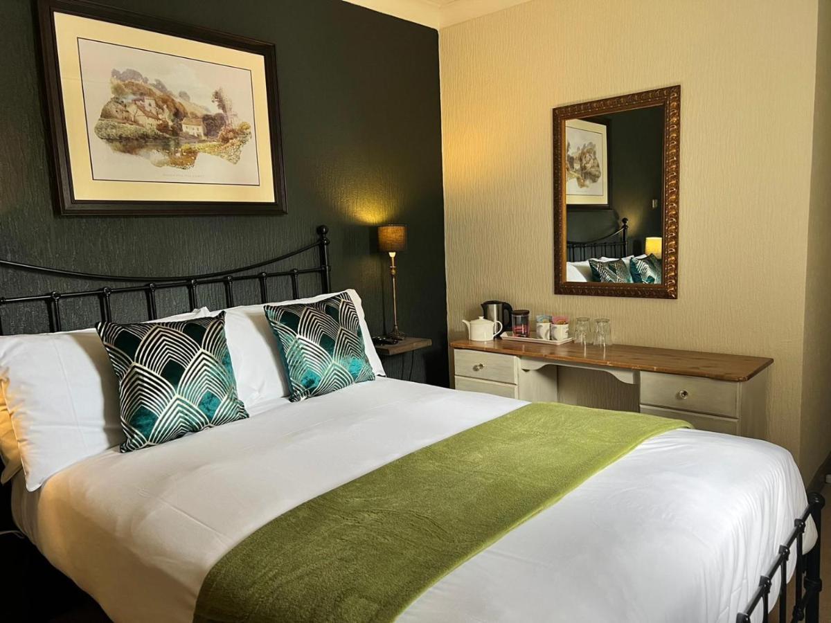 Red Lion Hotel Bakewell Bagian luar foto